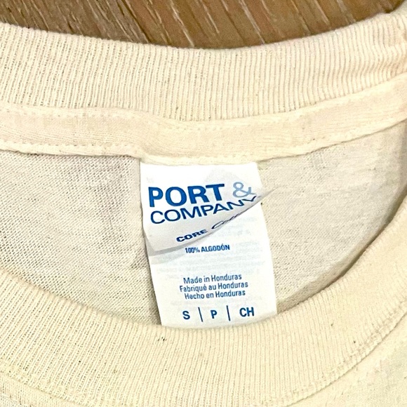 Holiday Tee Shirt Small - Picture 4 of 5